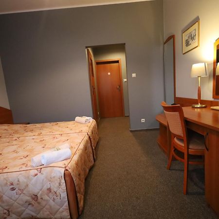 Nasz Klub - Pokoje Goscinne Poznan Ngoại thất bức ảnh